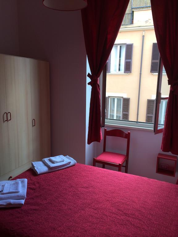 Dama Di Roma Hotel Room photo